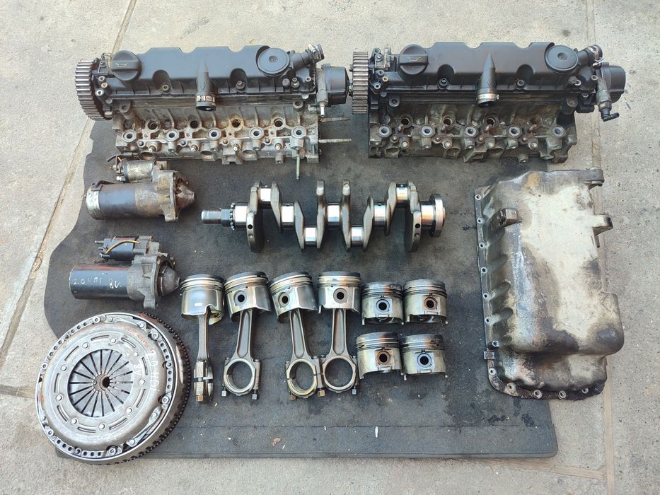 Головка колінвал поршень шатун Сітроен Пежо Фіат 2.0HDI