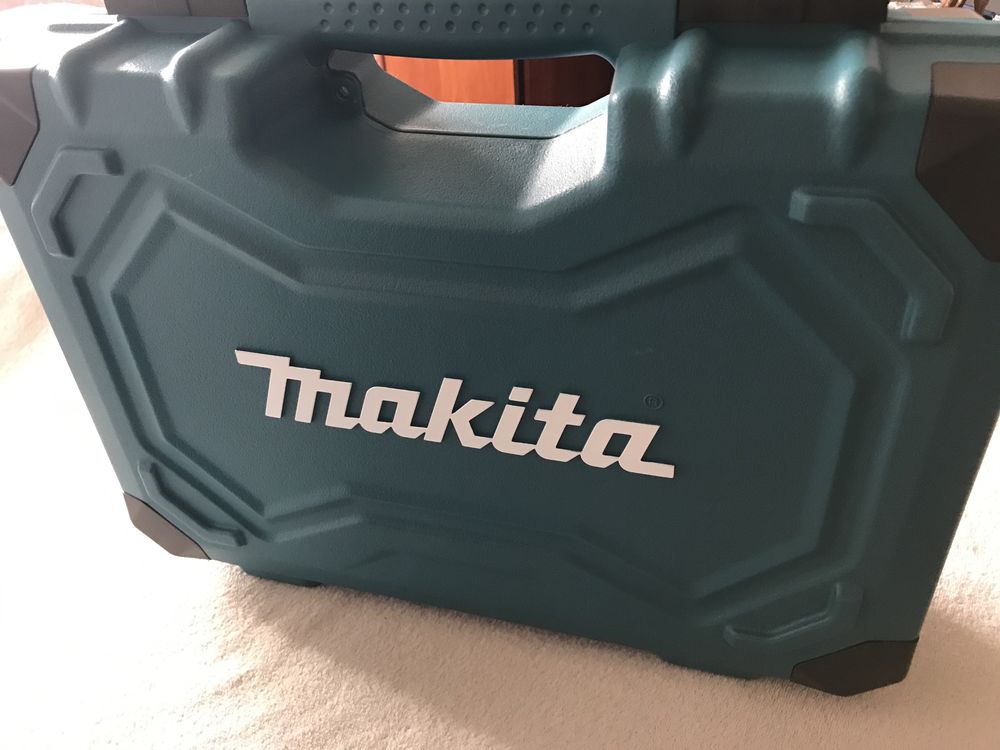 Makita 221 E-10883