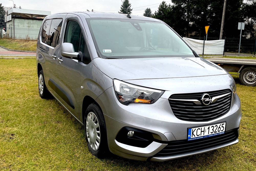 Wynajem Opel Combo XL van 7 osobowy bus wolne terminy narty wakacje