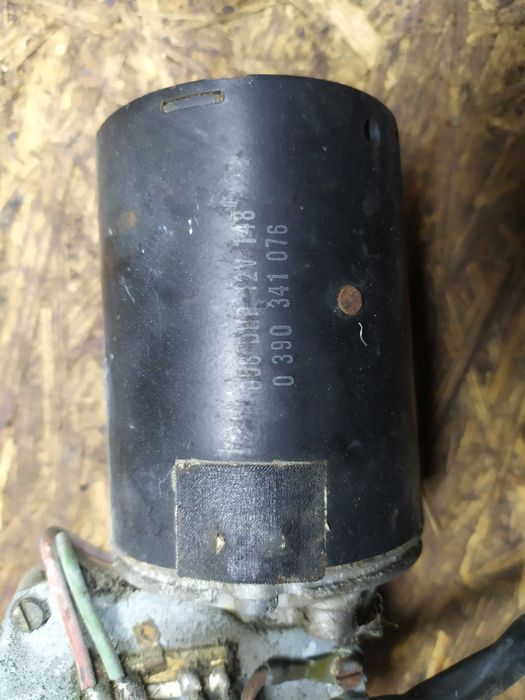 Моторчик двірників  Мерседес 123 Mercedes w123