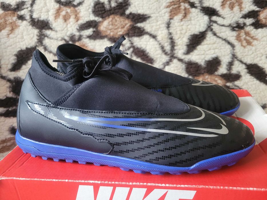Ekstra buty piłkarskie Nike Phantom GX Club Turf wkł.27,5 cm superstan