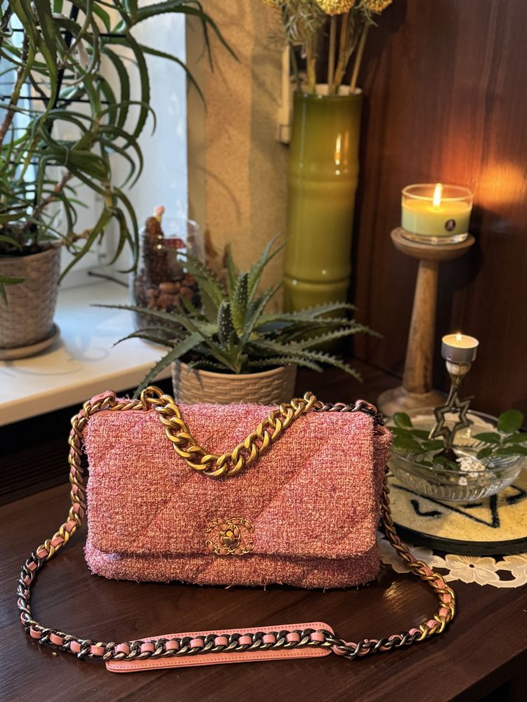 Chanel bag 19 сумка в размере 30