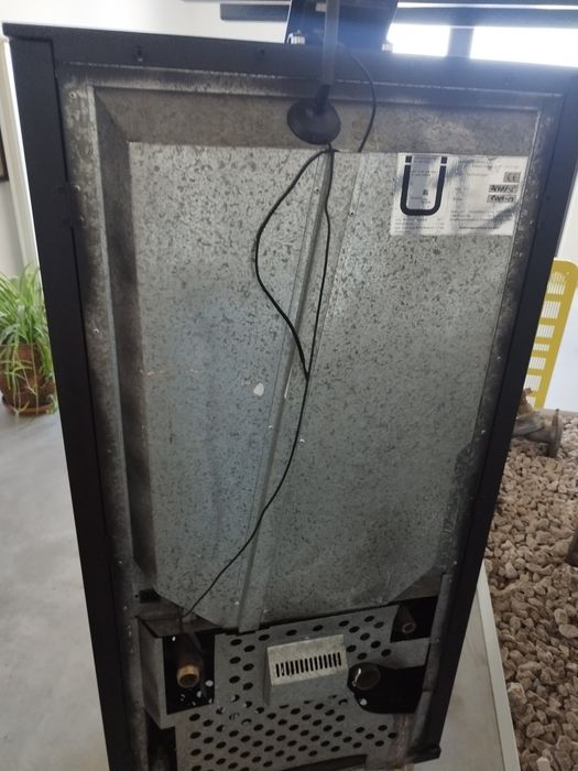 Estufa pellets para aquecimento central marca ecoforest 29 kw