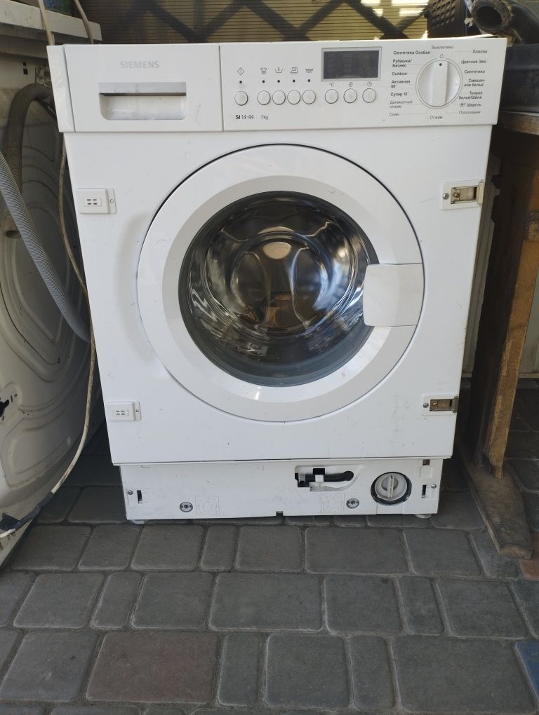 Продам встраиваемую стиральную машинку Siemens si 14 44 bosch logixx 7