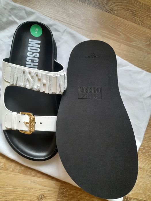 Шльопанці жіночі фірми Moschino нові 37 розмір
