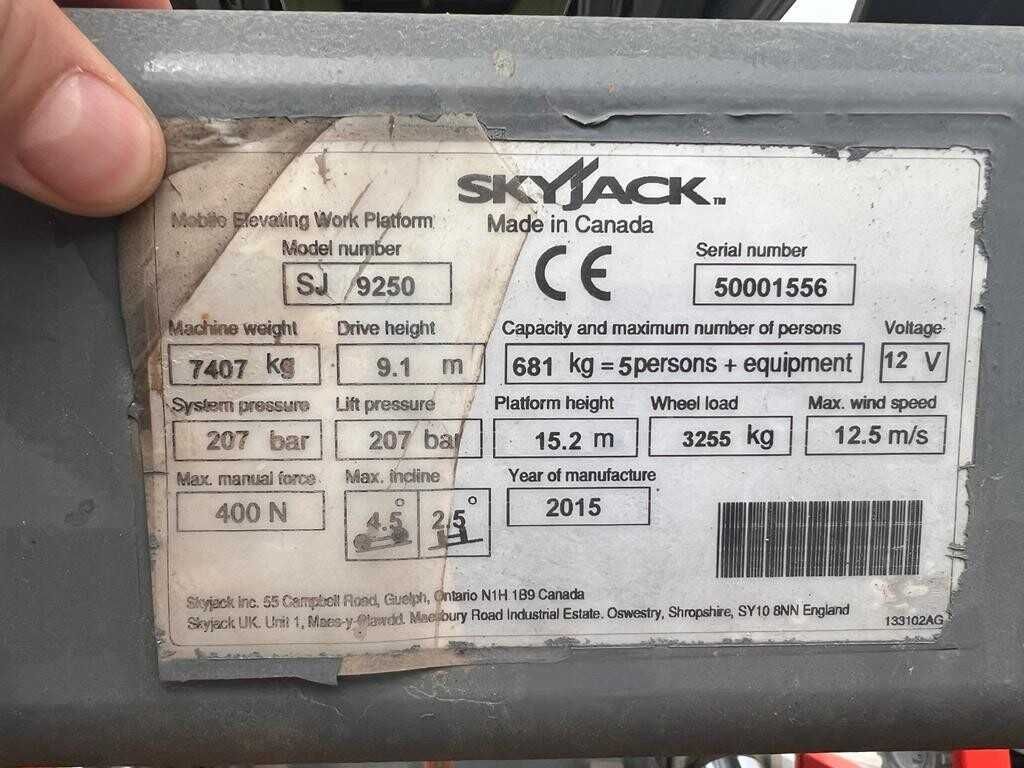 Podnośnik Nożycowy SKYJACK SJ 9250 4x4 - WYNAJEM