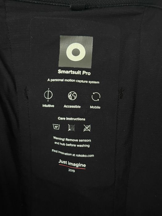 Rokoko Pro 1 / motion capture suit / mocap animation