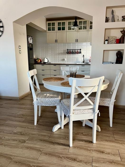 Dom w zabudowie bliźniaczej w malowniczym Stańkowie