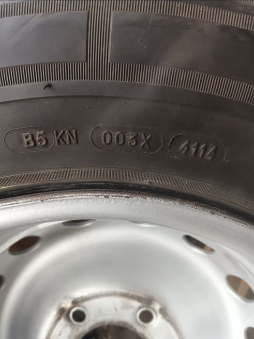 Продам запасне коліща 215/75 R 16C