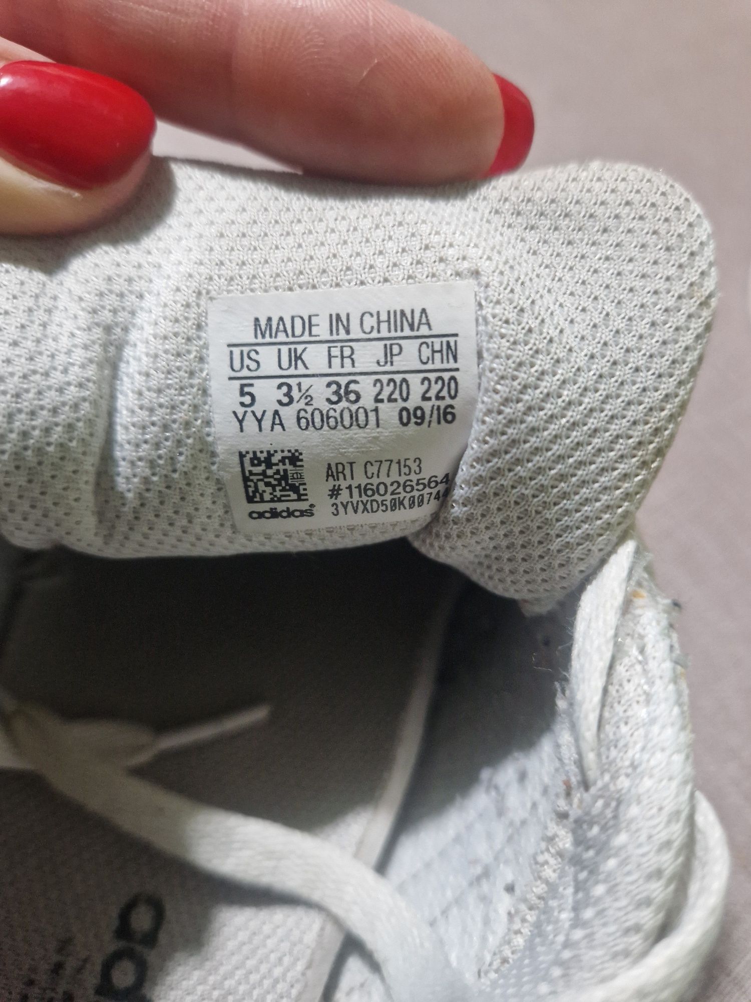 Кросівки adidas 36р