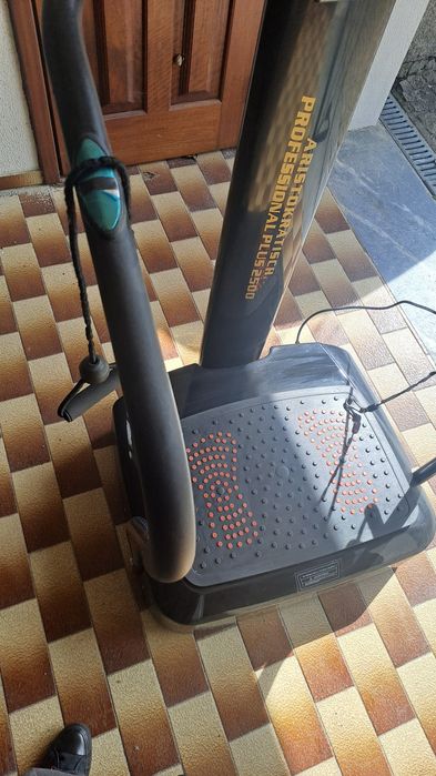 Plataforma vibratória Aristokratisch Professional Plus 1000W