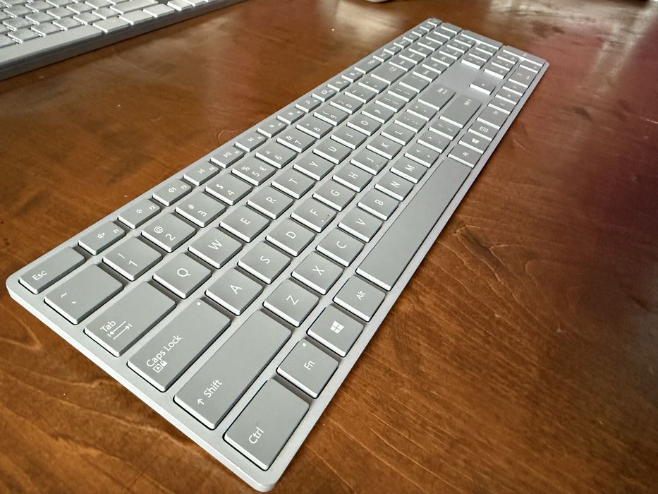 Klawiatura bezprzewodowa bluetooth Microsoft surface