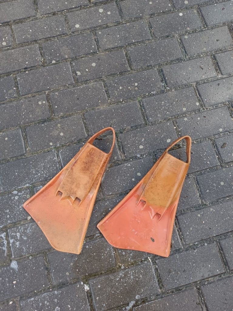 Pés de pato Redlay