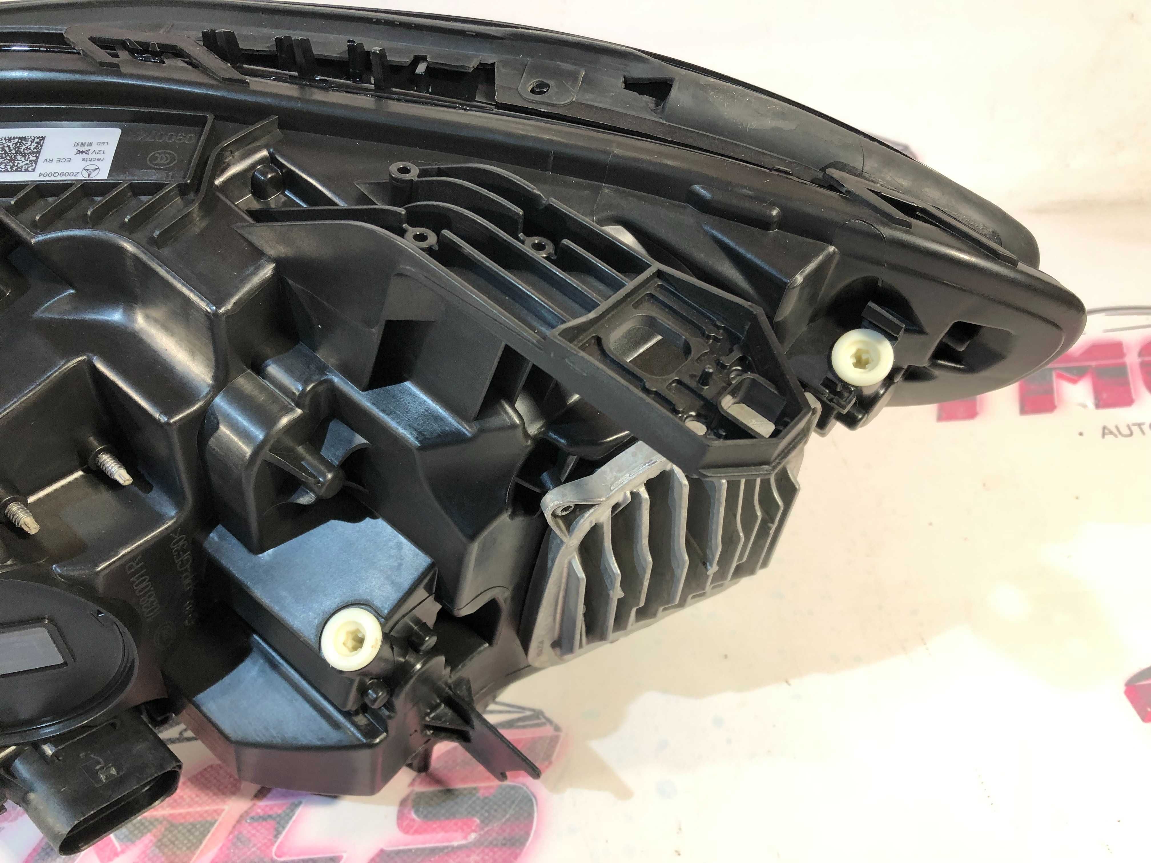Farol Frente Otica MERCEDES CLA W17 Direita Original