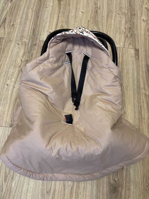 Ocieplacz otulacz wyłożenie do fotelika nosidelka wózka