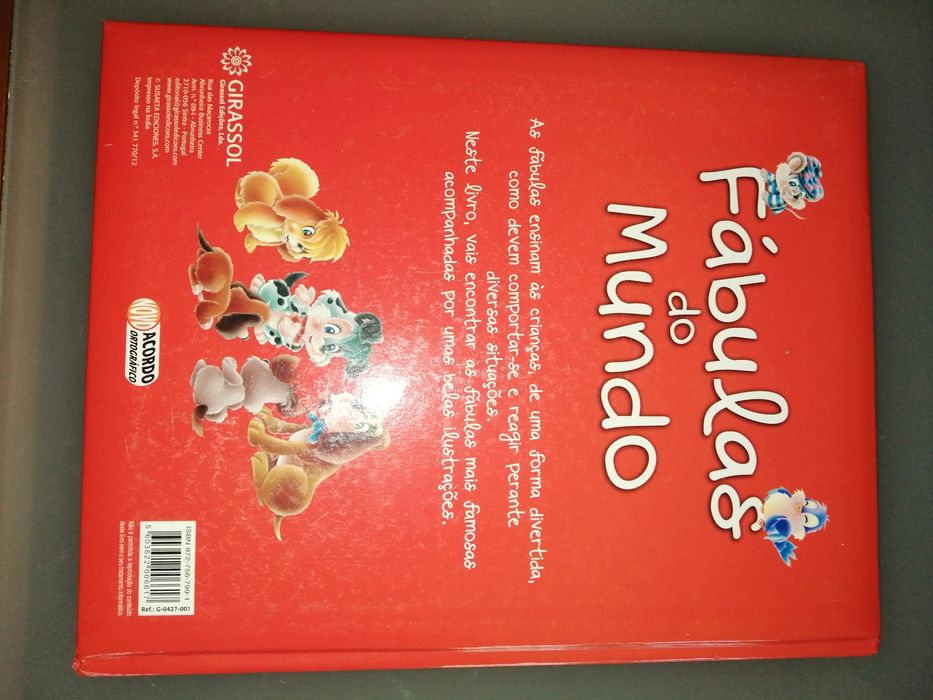 Fábulas do Mundo - Girassol edições Como novo!!	Capa almofadada	176 p*