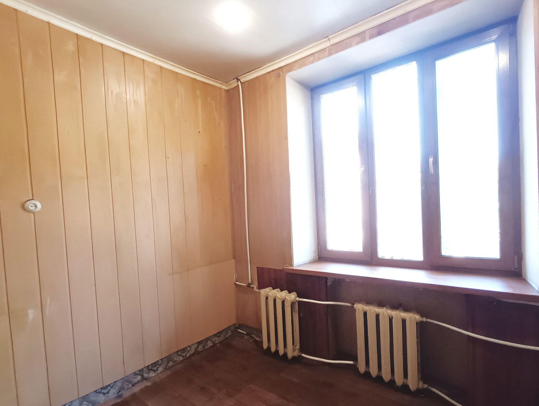 Продам 3 -х ком.кв в центре города на 97 -м квартале ул. Костенко 15