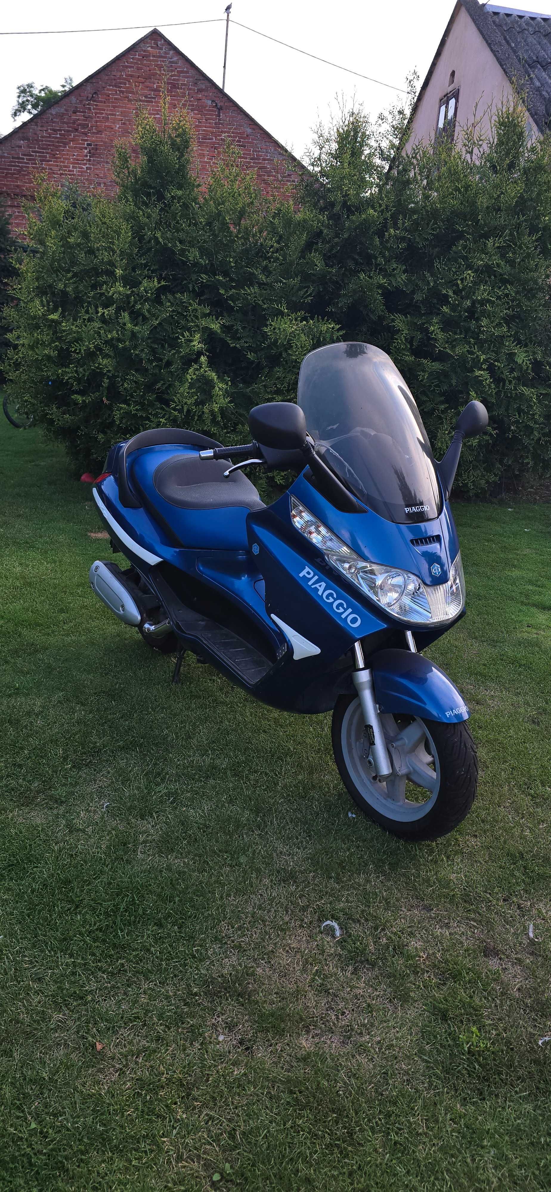 Sprzedam Piaggio X8 125 z 2004 roku