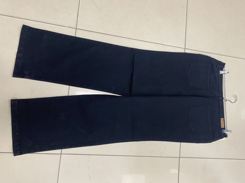 Spodnie X24700R z grubszej tkaniny Jeans