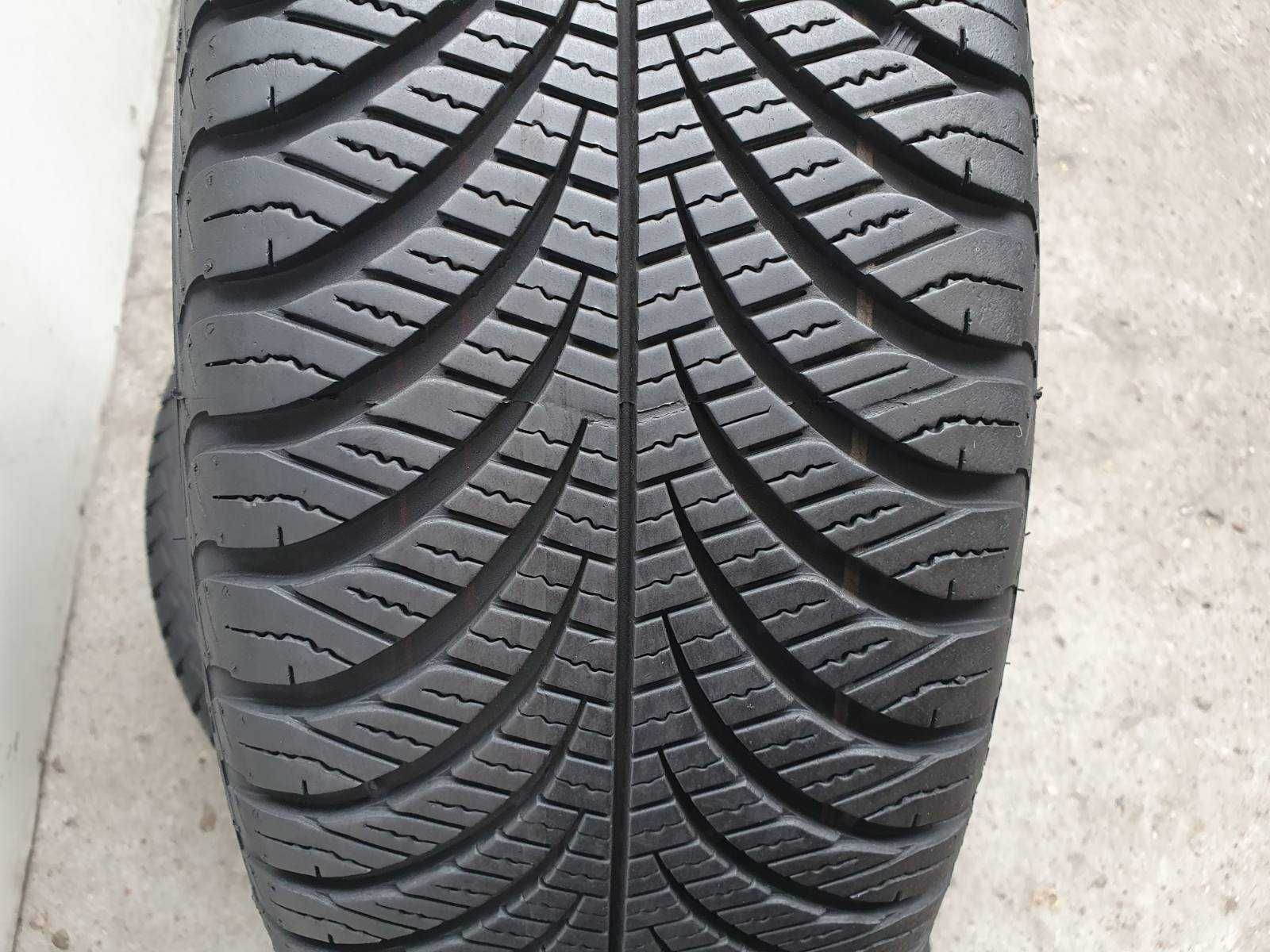 2x Goodyear Vector 4Seasons Gen 2  215/60r16 7,2mm