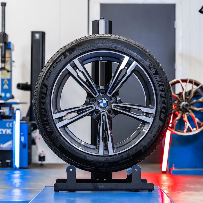 FABRYCZNIE NOWE Oryginalne Koła BMW 19" M-Pakiet M2 M5 M8 F90 F92 F93