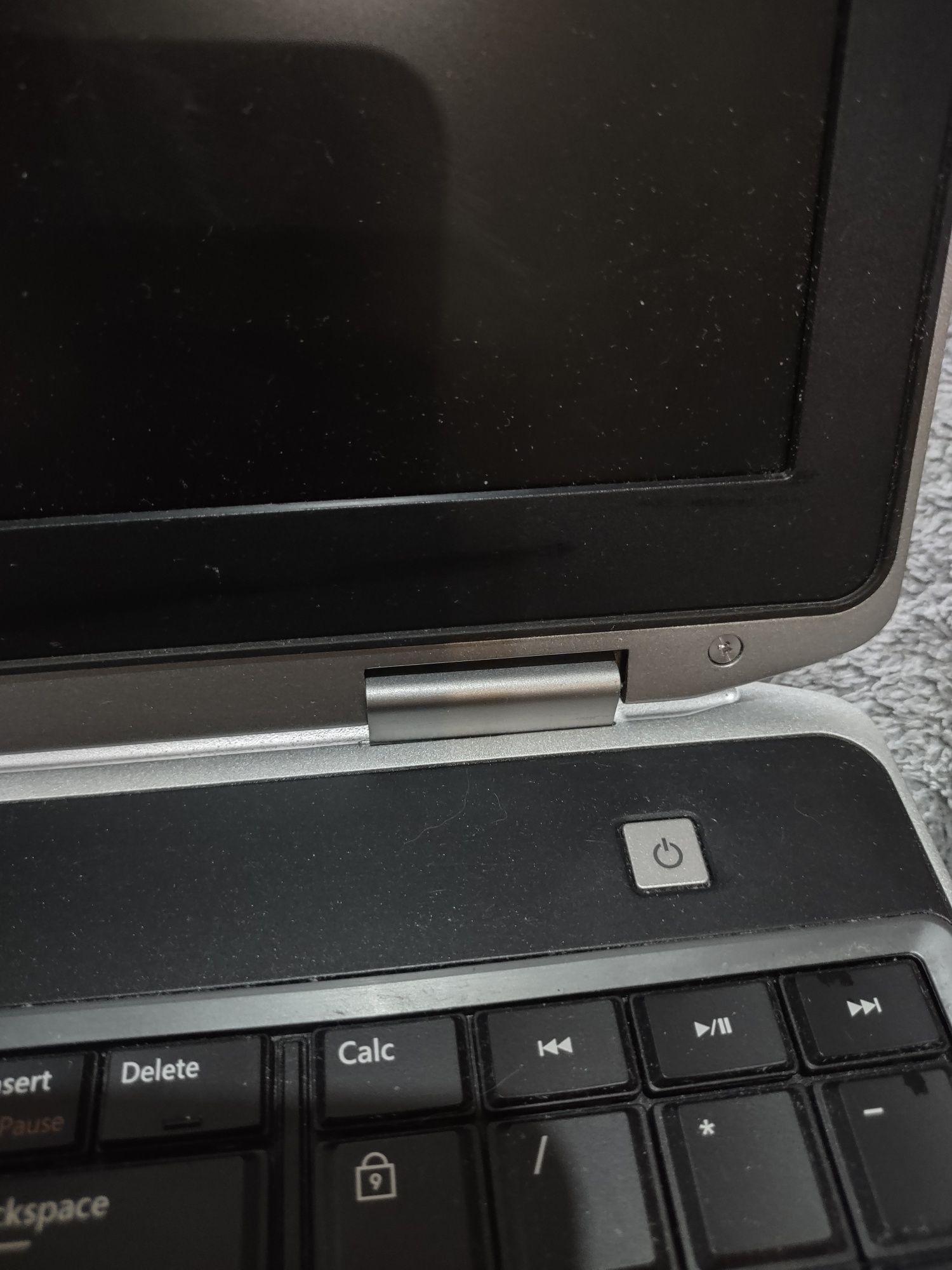 Laptop DELL LATITUDE E6530 z ładowarką