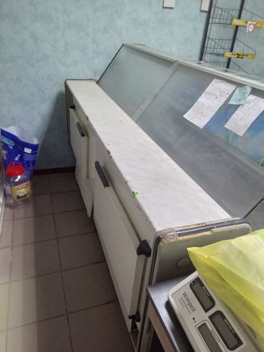 Вітрина холодильник