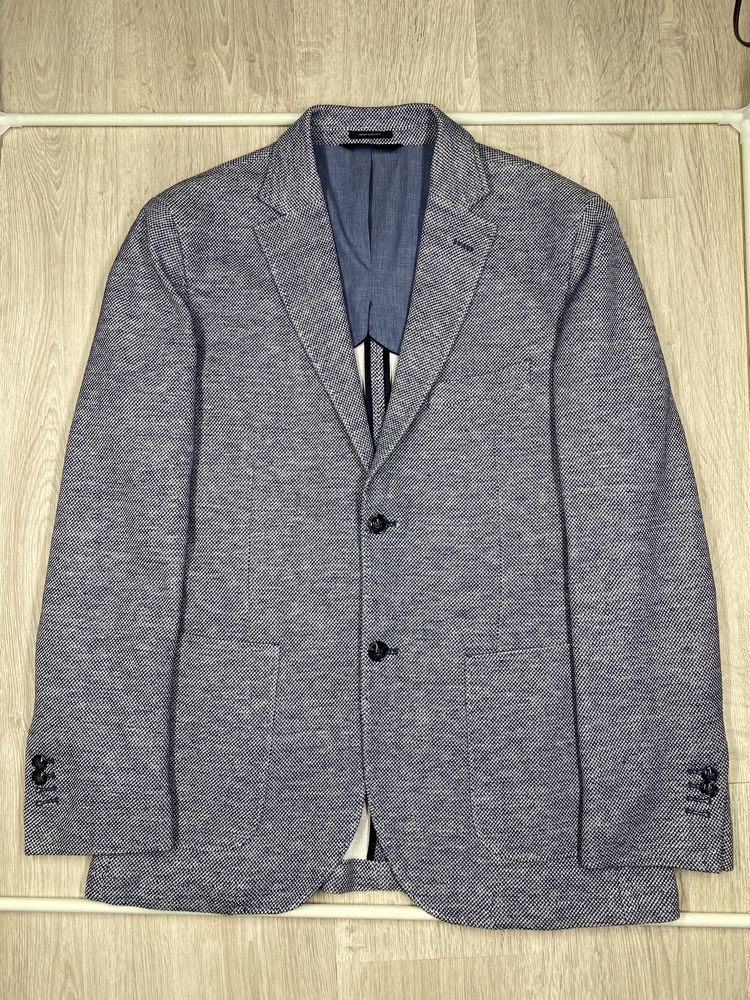 Продам мужской льняной пиджак Massimo Dutti. Размер 52
