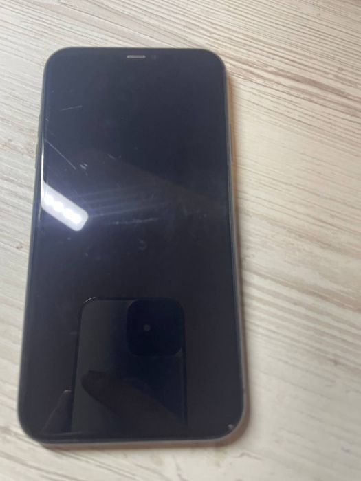 iPhone 11, б/у, чорний