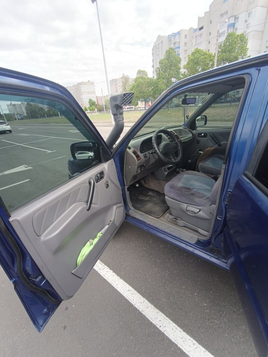 Ford Maverick 2.7TD 1996 (Terrano 2, Mistral) 4x4 Off-road