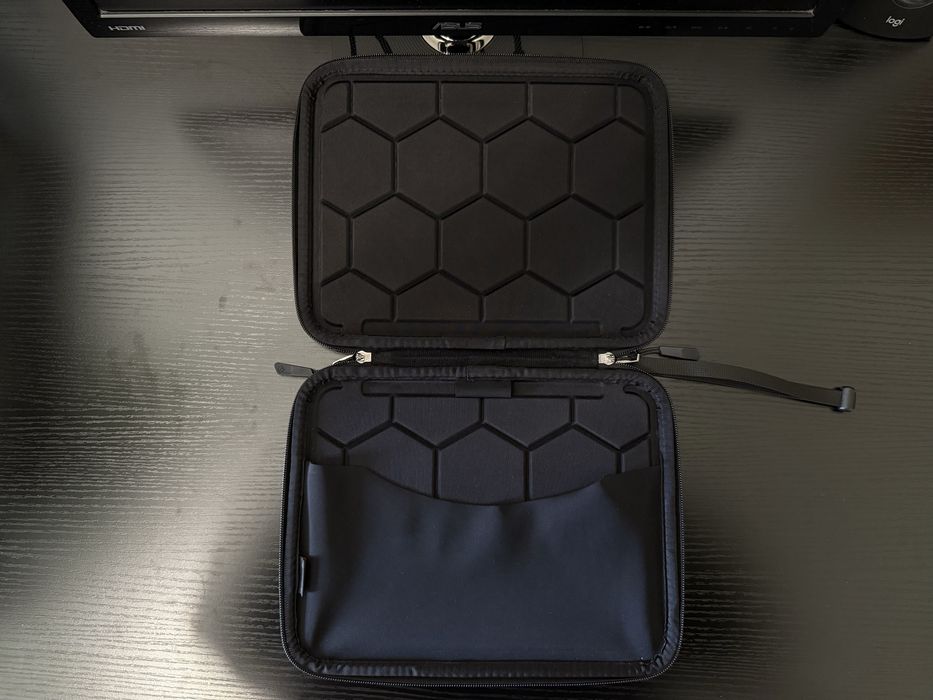 Etui FINPAC do tabletu do 11 cali