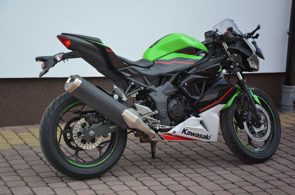 kawasaki ninja 125 rok 2021