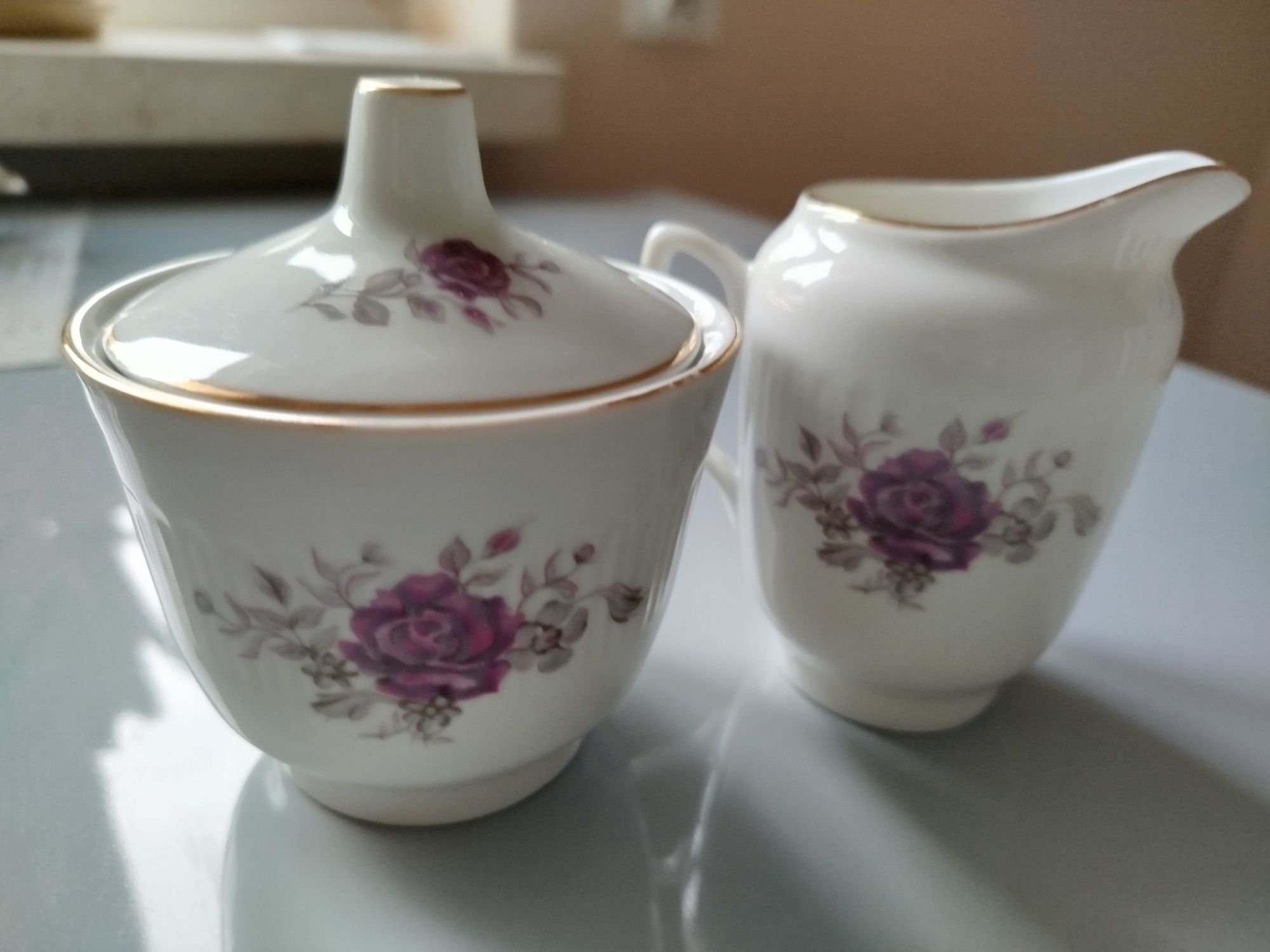 Porcelana z Wałbrzycha z czasów PRL-u