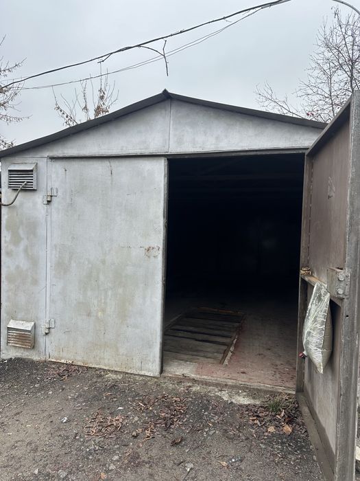 Гараж ,, ЮЗР ʼʼ АК ,,ЧАСʼʼ