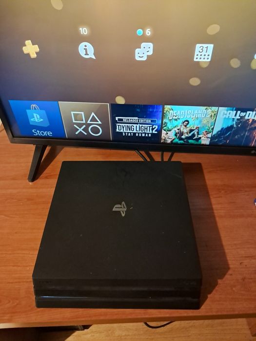 Ps4 Pro com comando