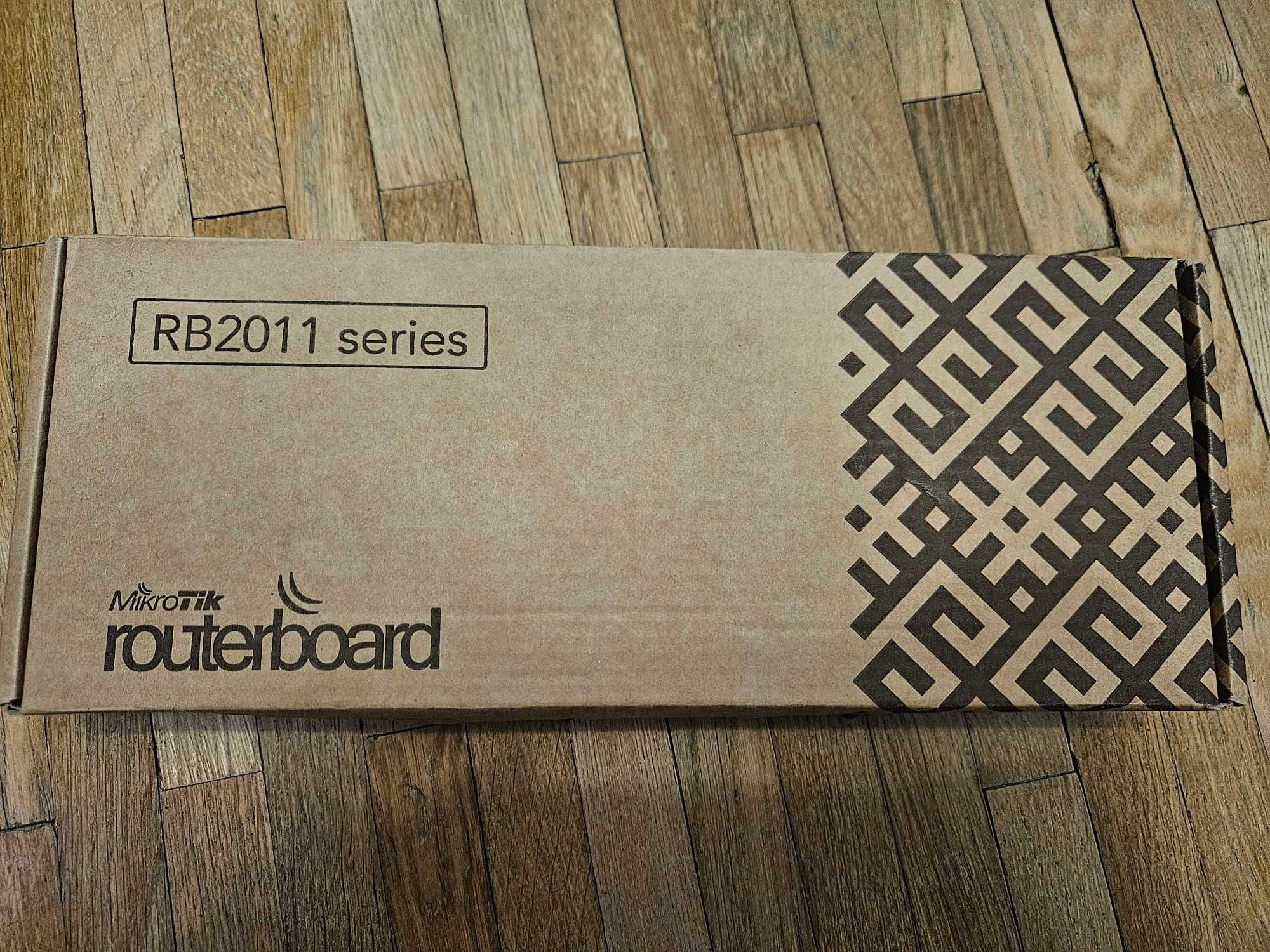 Комутатор Mikrotik RB2011UiAS-IN