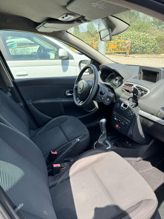 Renault clio 1.2 Dynamic 2010