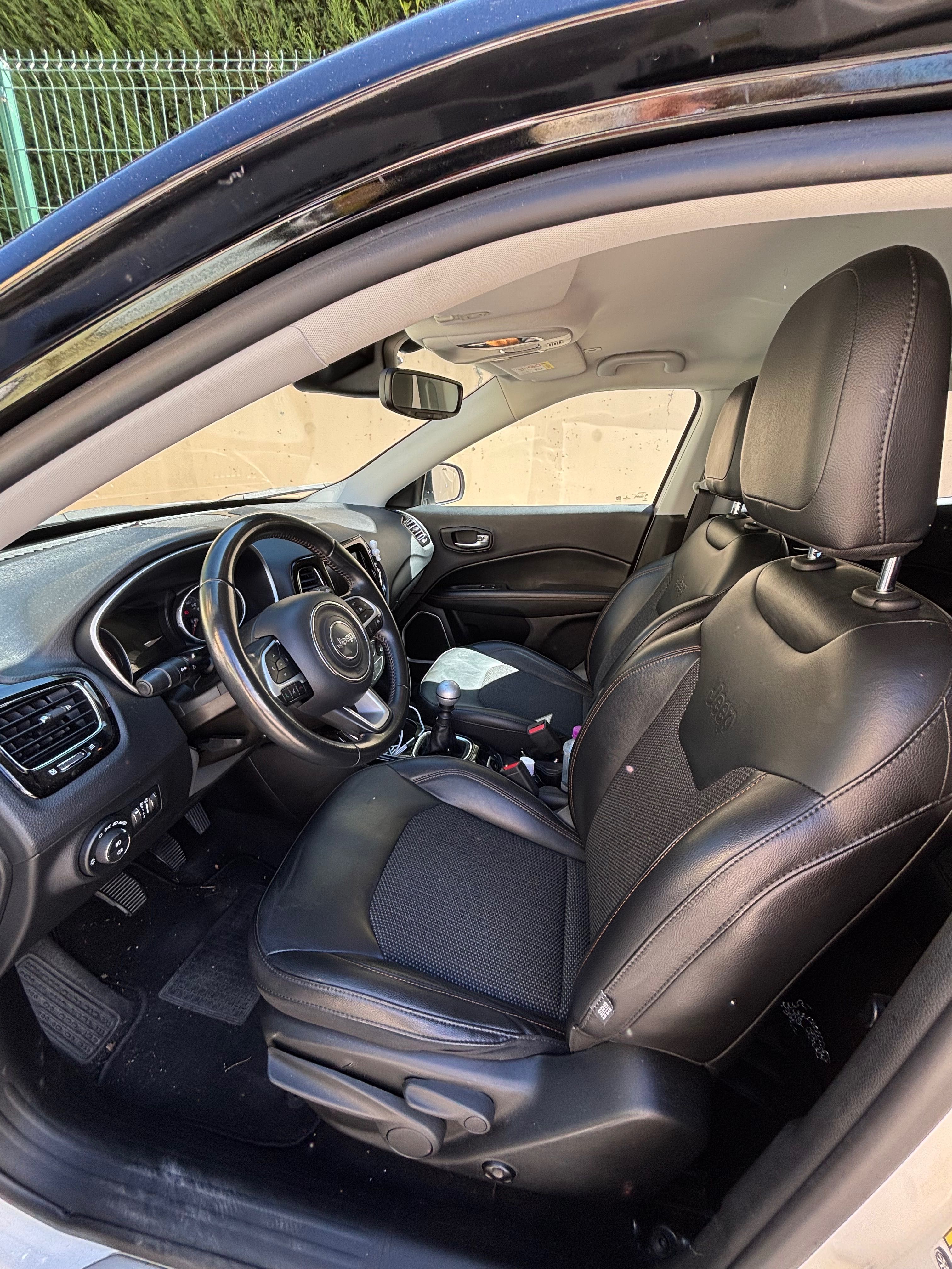 Jeep Compass como novo