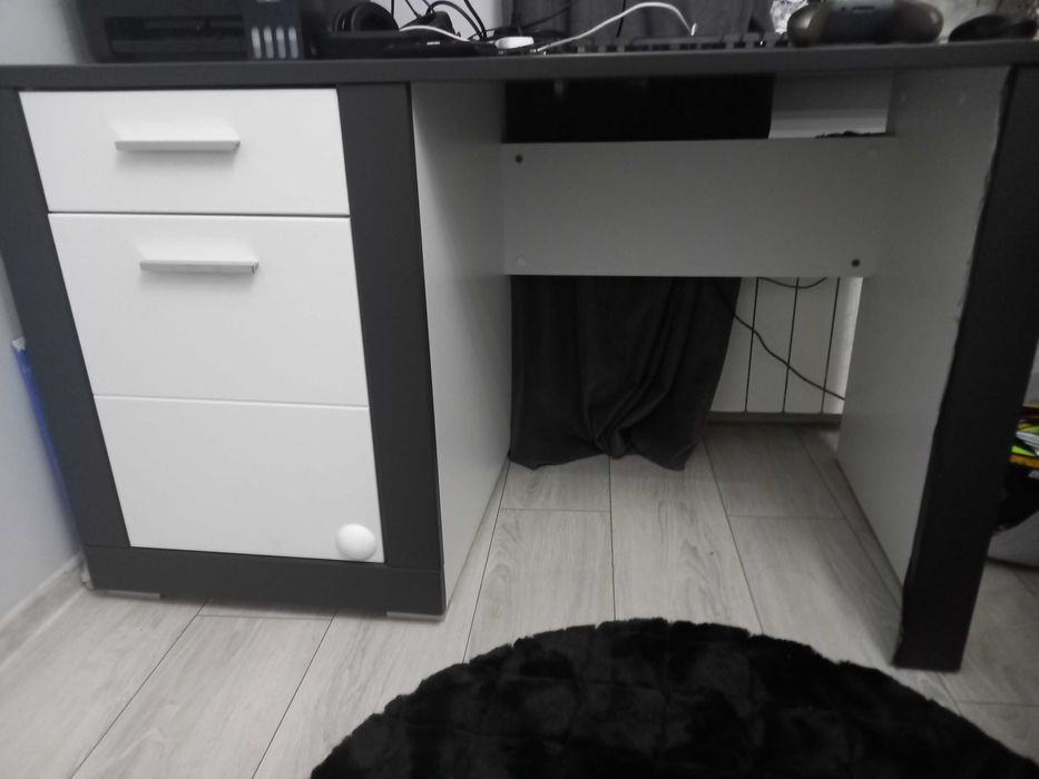 Zestaw mebli młodzieżowych Forte z linii Snow