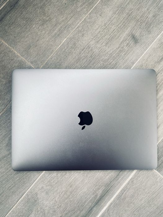 Macbook Pro 2017 13’ под ремонт или разборку