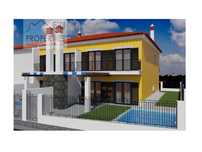 Excelente Moradia com Piscina