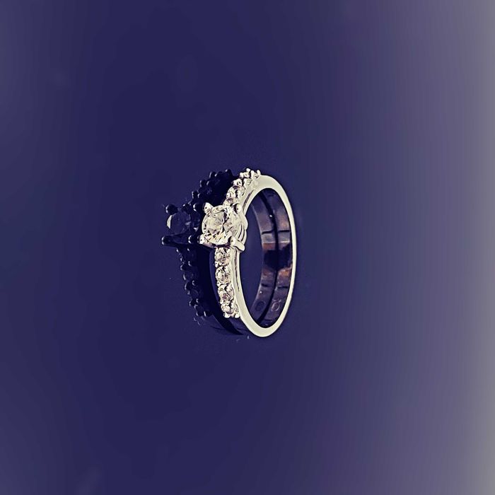 Pierścionek z białego złota 585