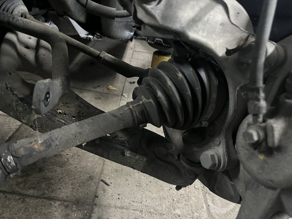 полуось левая наружная граната с палкой vw tiguan 2/ 2018 / allspace