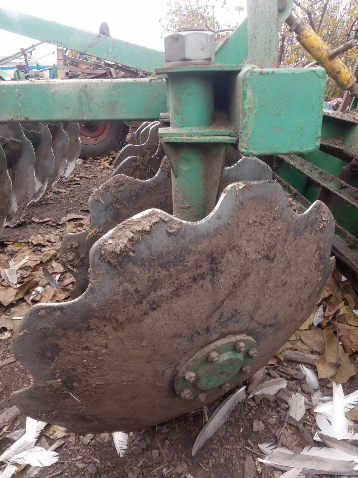 Продам дискову борону