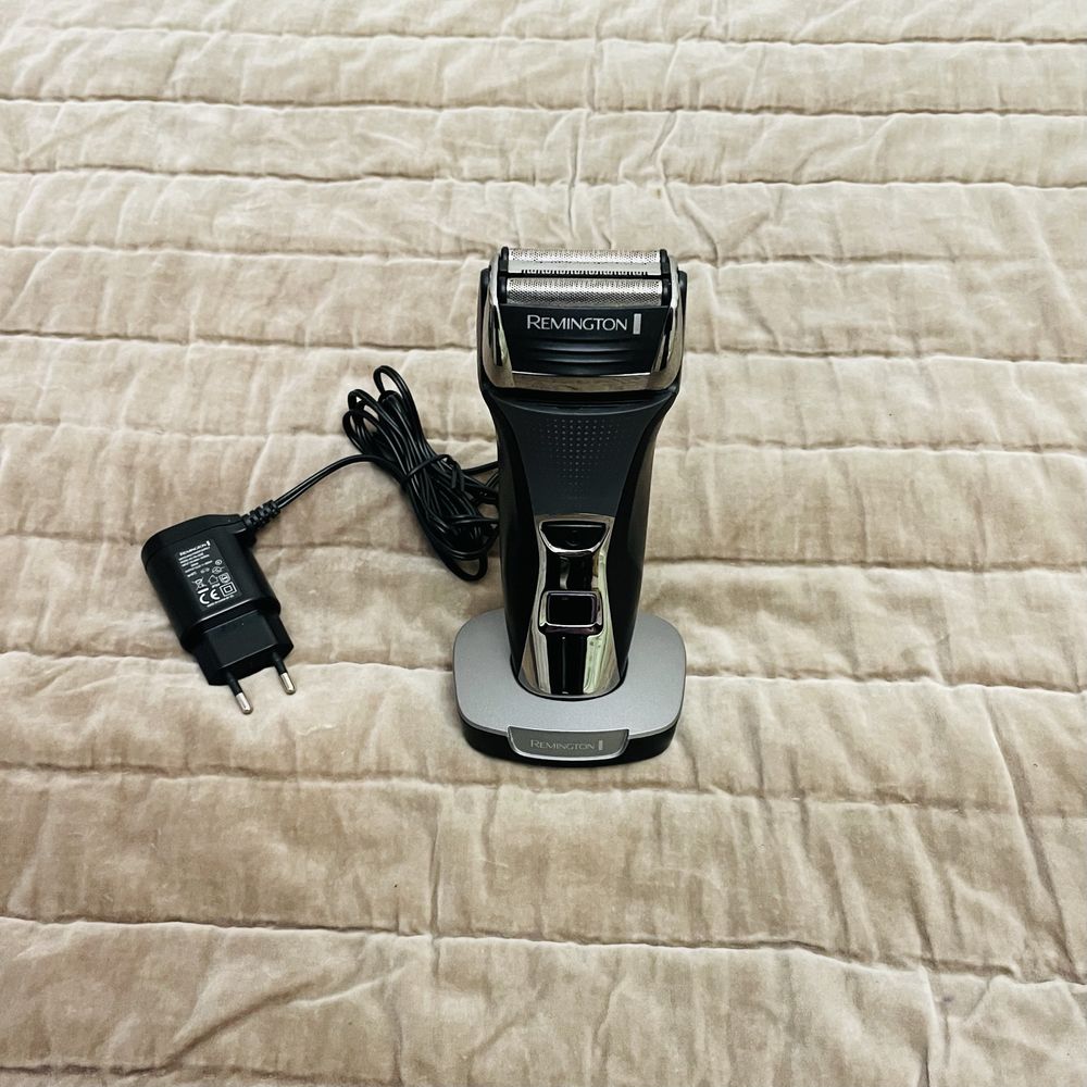 Электробритва мужская Remington F7800
