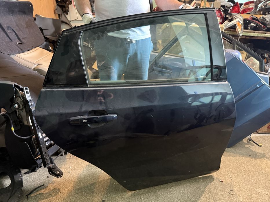 Задняя поавая дверь chevrolet malibu 2016 2017 2018