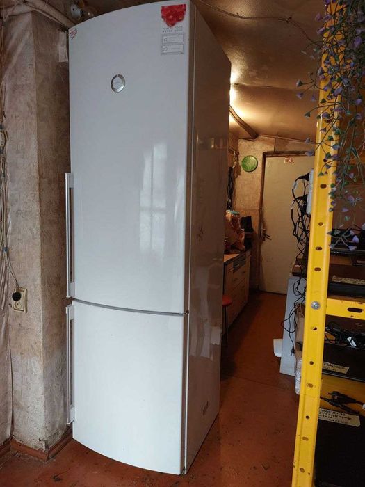 Холодильник GORENJE RK 68 об'єм 391 литр висота 200см