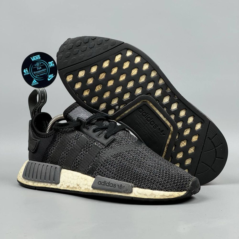 Кроссовки Adidas NMD r1 адідас кросівки нмд спортивні буст літні