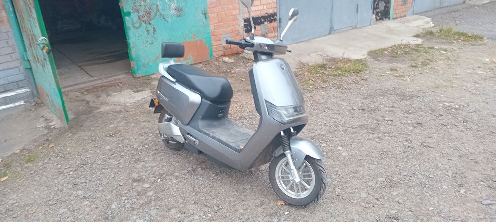 Продам електроскутер