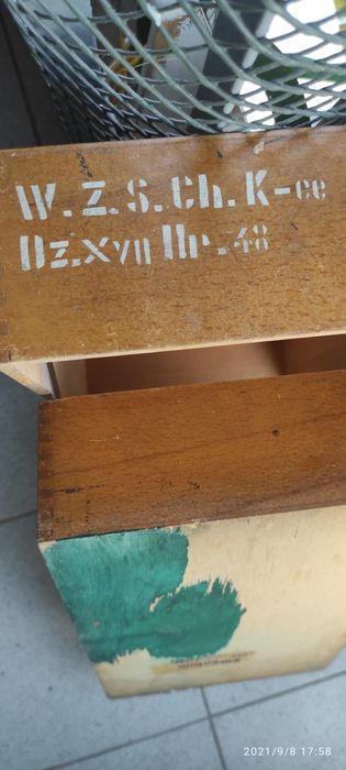 Stare poniemieckie drewniane archiwum pudełko na dokumenty